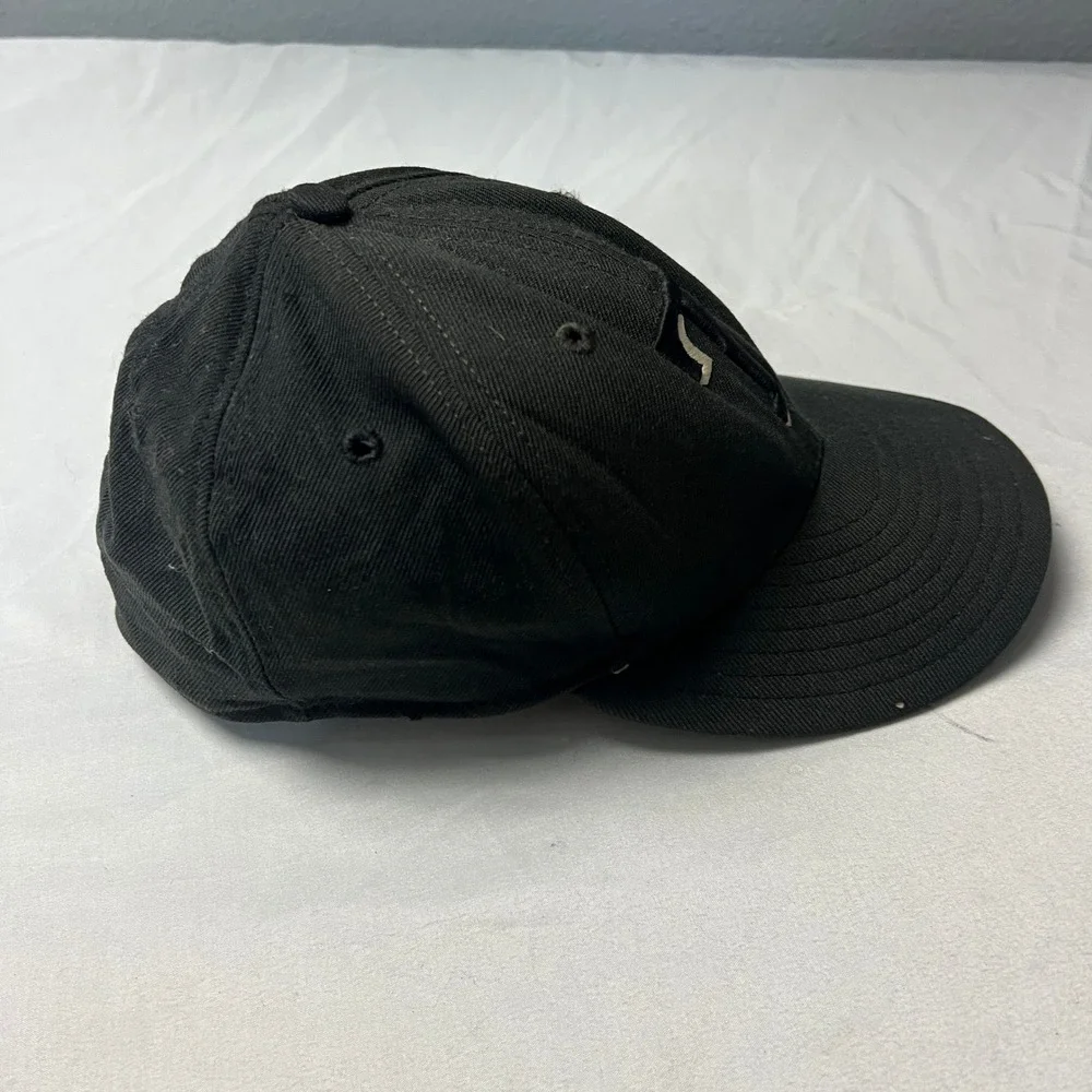 New Era Texas Rangers MLB Black on Black Fitted 59Fifty‎ Hat Cap Size 7 1/4